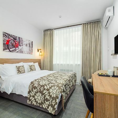 Ta Collection Hotel Kisinyov Kültér fotó