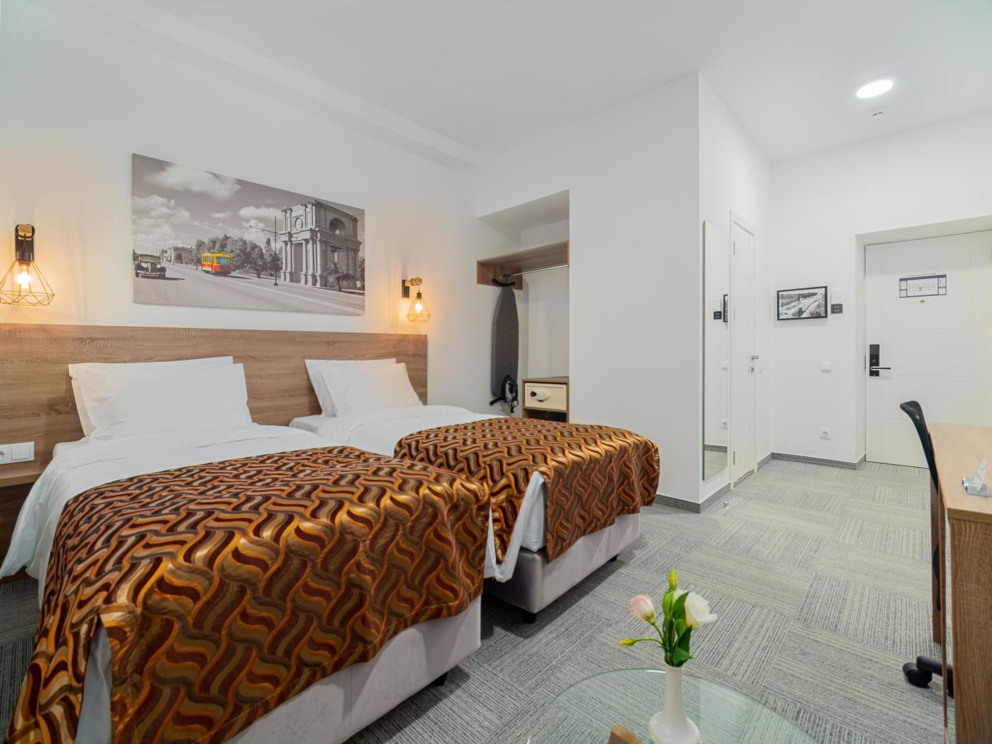 Ta Collection Hotel Kisinyov Kültér fotó